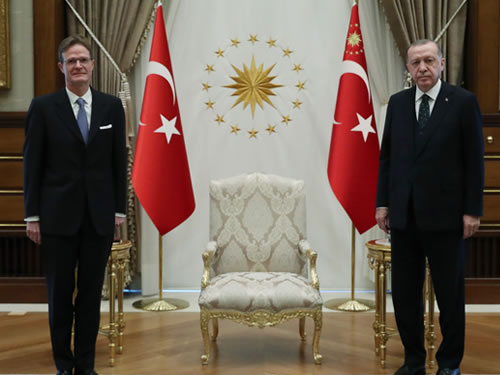 Avrupa Birliği büyükelçisinden güven mektubu