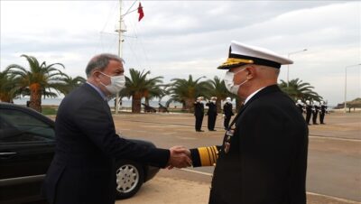 Millî Savunma Bakanı Hulusi Akar, Güney Deniz Saha Komutanlığında İnceleme ve Denetlemelerde Bulundu