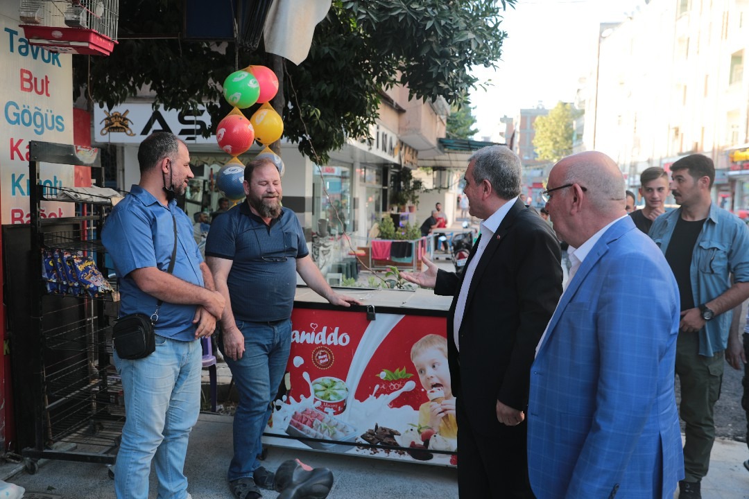 BİRECİK BAŞKAN BEYAZGÜL’ÜN HİZMETLERİYLE DEĞİŞİMİ YAŞIYOR