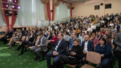 «Единая Россия» запустила в Липецке две новые акции для школьников
