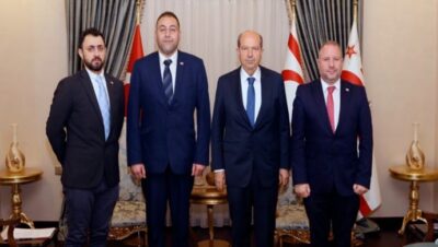 Cumhurbaşkanı Ersin Tatar, İngiltere Kıbrıs Türk Dernekleri Konseyi heyeti ile görüştü