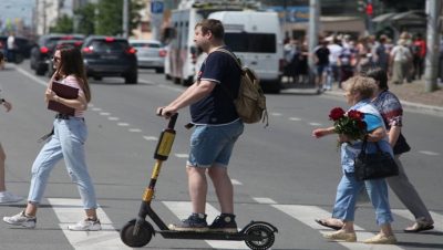 Госдума приняла в первом чтении законопроект о штрафах для водителей электросамокатов