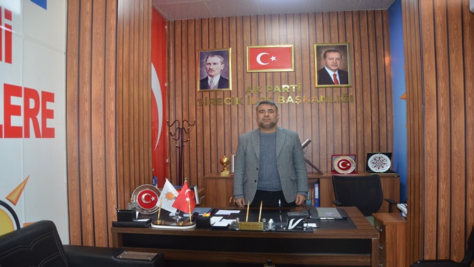 AK PARTİ BİRECİK İLÇE BAŞKANI EROL ERGİN AÇILAN `DAN 8 MART DÜNYA KADINLAR GÜNÜ MESAJI