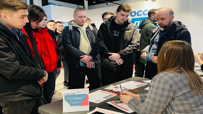 Партпроект «Моя карьера с Единой Россией» помог с трудоустройством тысячам жителей Удмуртии